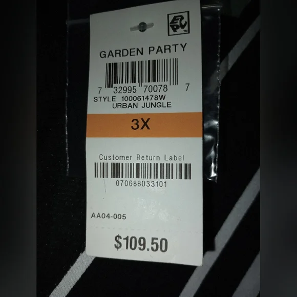 New Sleeveless Jumpsuit - Picture 4 of 5